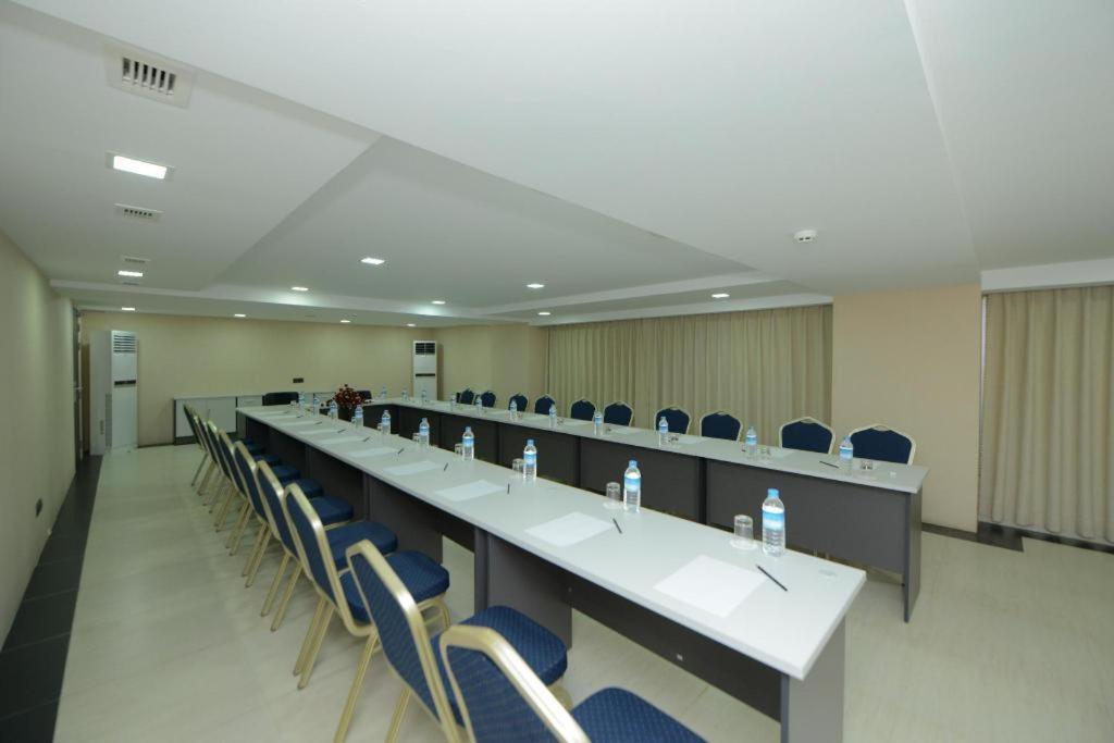 Hotel Lexus Yangon Bagian luar foto