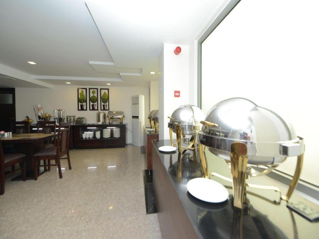 Hotel Lexus Yangon Bagian luar foto