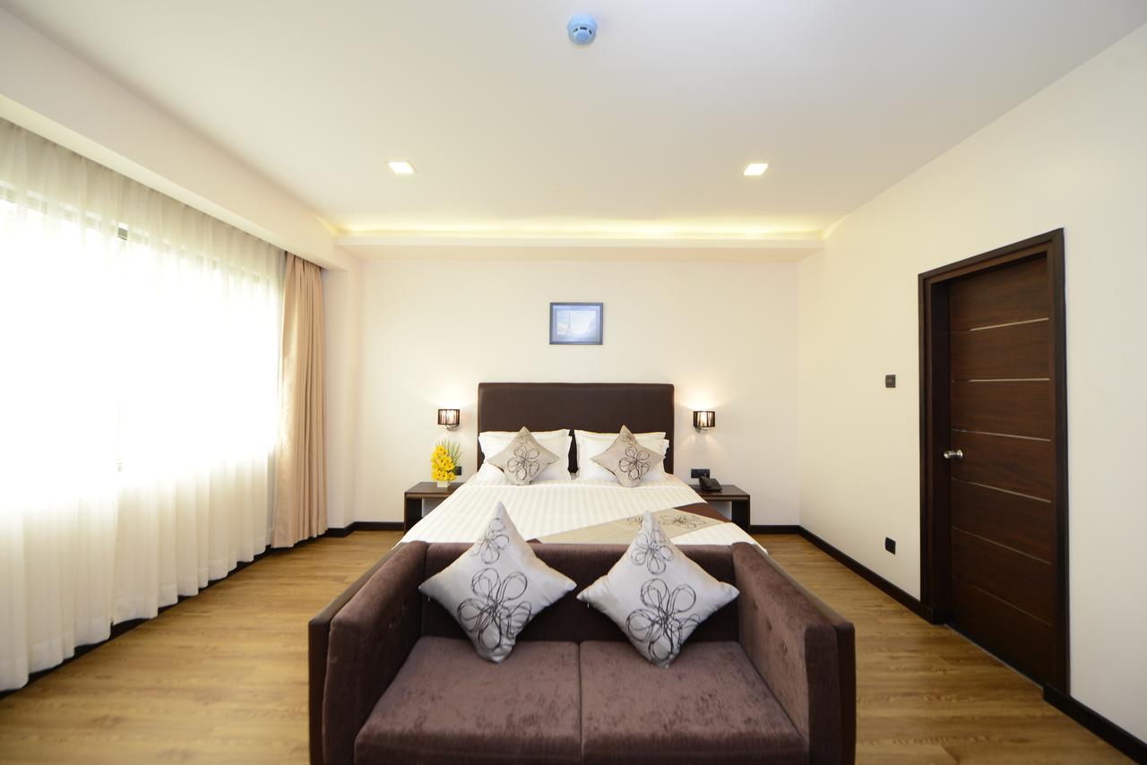 Hotel Lexus Yangon Bagian luar foto