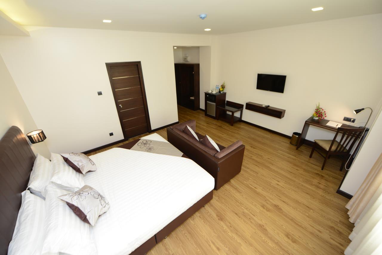 Hotel Lexus Yangon Bagian luar foto